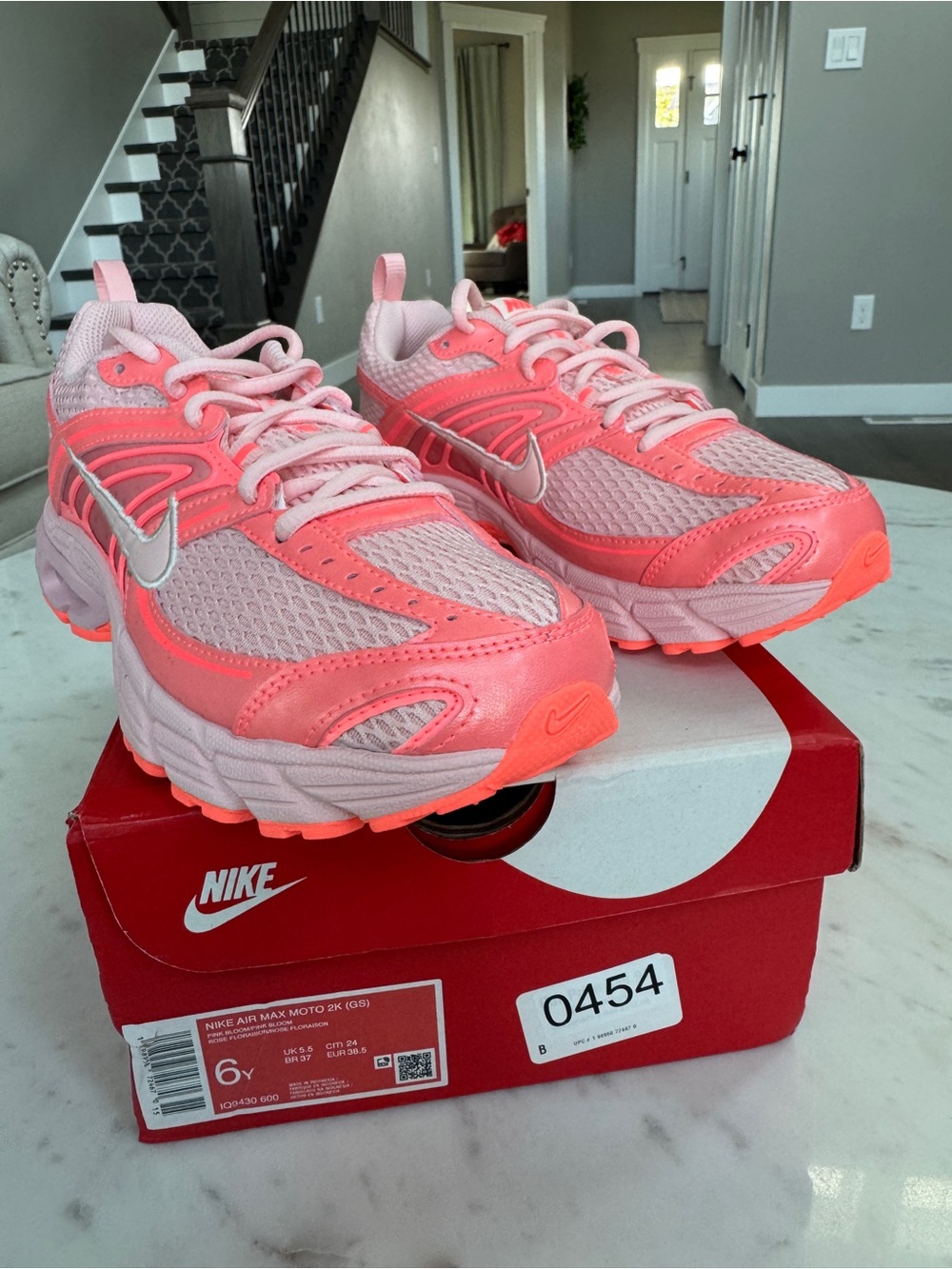 Nike Air Max Moto 2K GS Pink Bloom Lava Glow Sneakers 6Y Women’s 7.5 NIB
